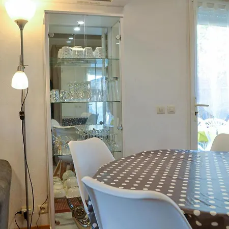 Awesome In With Kitchen